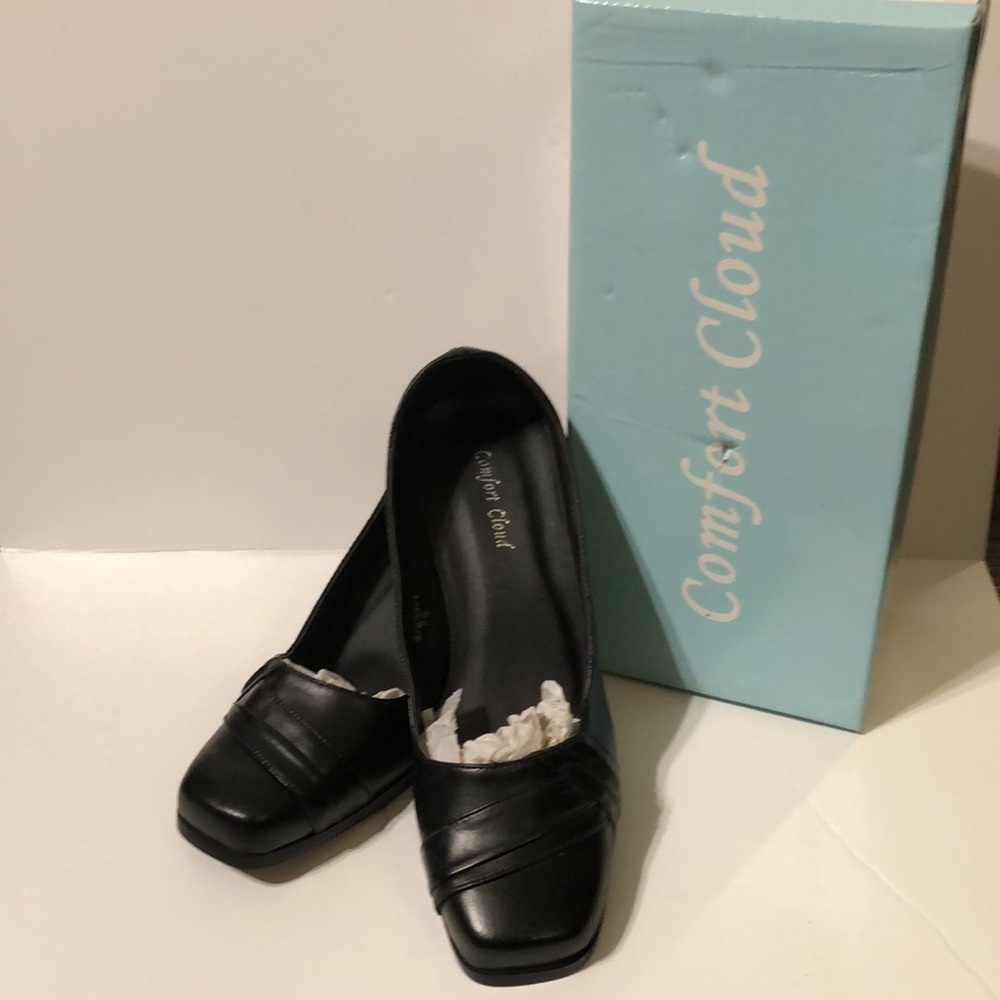 Vintage Women’s “NIB” Comfort Cloud Dress Service Shoes Black In Size 7.5